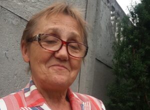 Журналісти знайшли таємничу пенсіонерку, на яку родина Луценків записала купу своєї нерухомості